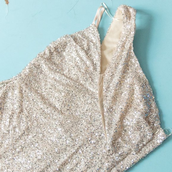 NEW Fashion Nova Luxe Gina Silver Sequin One Shoulder Thigh Slit Formal Dress 1X - Picture 3 of 10